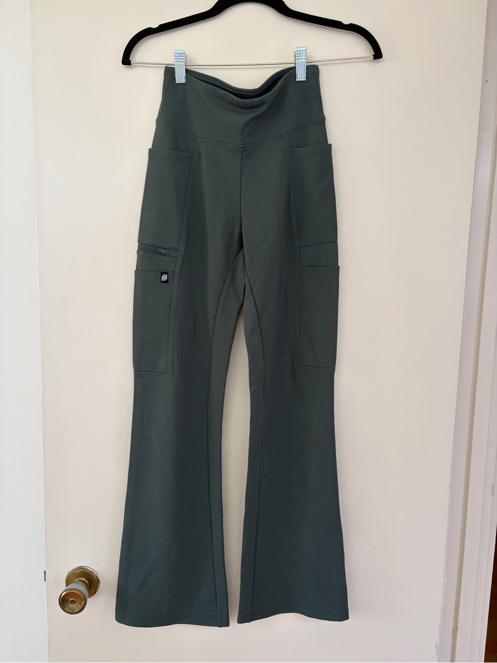 Jaanuu Green Flare Cargo Pants - NWOT!
